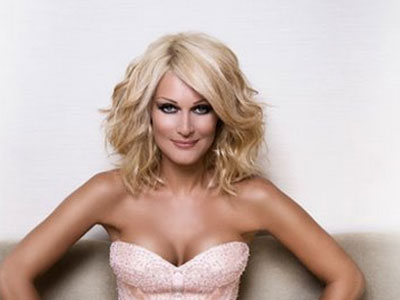 Πάνω από όλα μαμά